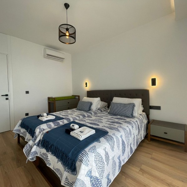 YALIKAVAK 4+1 DENİZE SIFIR SİTE İÇİNDE ÖZEL HAVUZLU