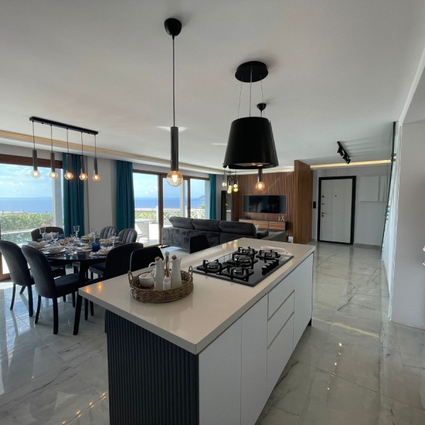 YALIKAVAK 4+1 DENİZE SIFIR SİTE İÇİNDE ÖZEL HAVUZLU